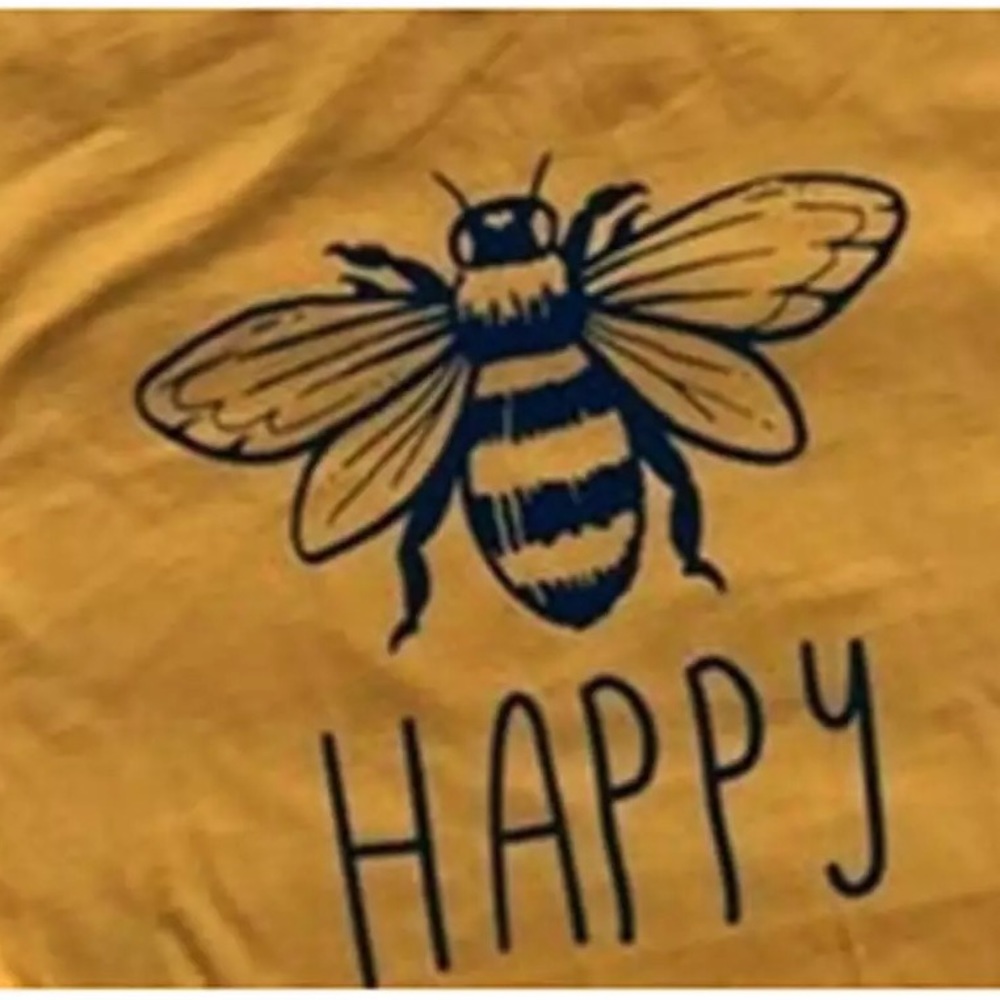 BEE HAPPY T-SHIRT🐝 - Picture 2 of 6